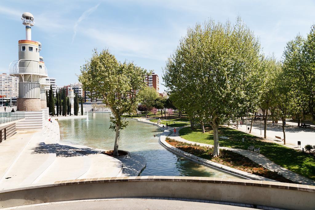 Feelathome Plaza Apartments Barcelona Exterior photo